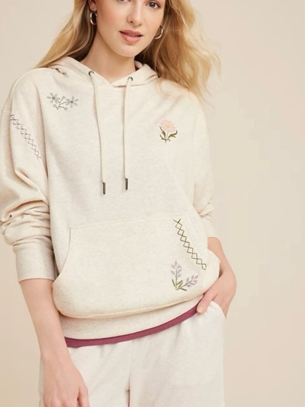 Maurices Floral Embroidered Hoodie Sweatshirt Cream Pullover Large Women’s